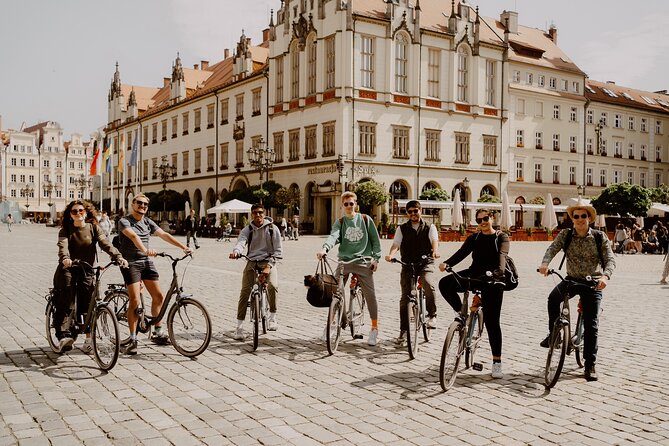 Wroclaw: 3-Hour Bike Tour in English - Key things you will notice