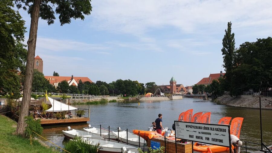 Wrocław: city walk with a professional guide and cruise - 2 Hours in Wrocław, Done the Smart Way