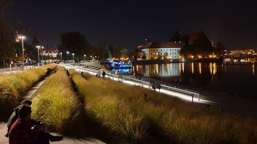 Wroclaw: Guided City Night Tour (2 hours) - Medieval pockets and the medieval prison pass-by stop