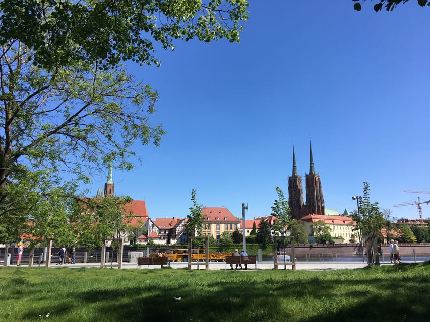Wroclaw: Guided City Walk in Spanish - Wrocław University’s Baroque complex, the Habsburg-era payoff