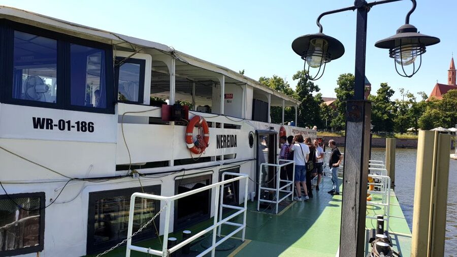 Wrocław: Long City Guided-Walk and River Cruise (3 h) - Getting Your Bearings in Wrocław’s Old Town Market Square