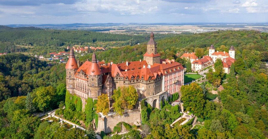 Wroclaw: Lower Silesia, Ksiaz Castle & Church of Peace Tour - Książ Castle on a Rock Perch Above the Pelcznica River