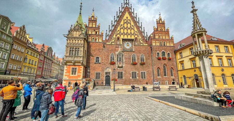Wrocław: Old Town and Ostrów Tumski Walking Tour in English - Key things that make this Wrocław walk worth your time