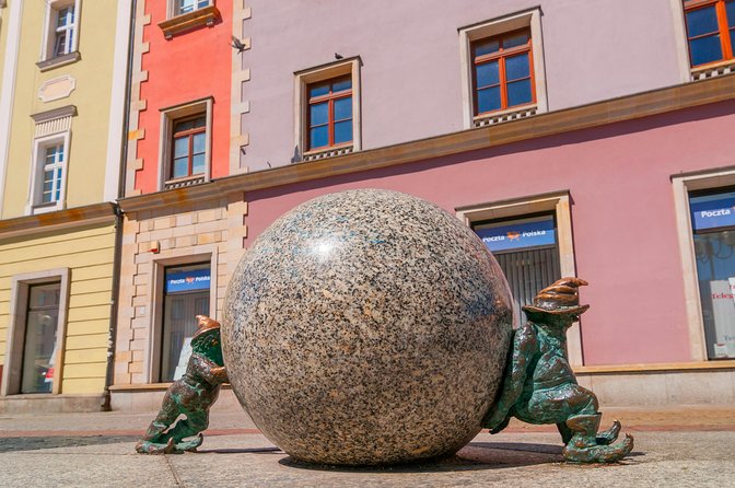 Wroclaw Old Town Guided Walking Tour - Jaś i Małgosia (Hansel and Gretel) tenements: the story you walk through