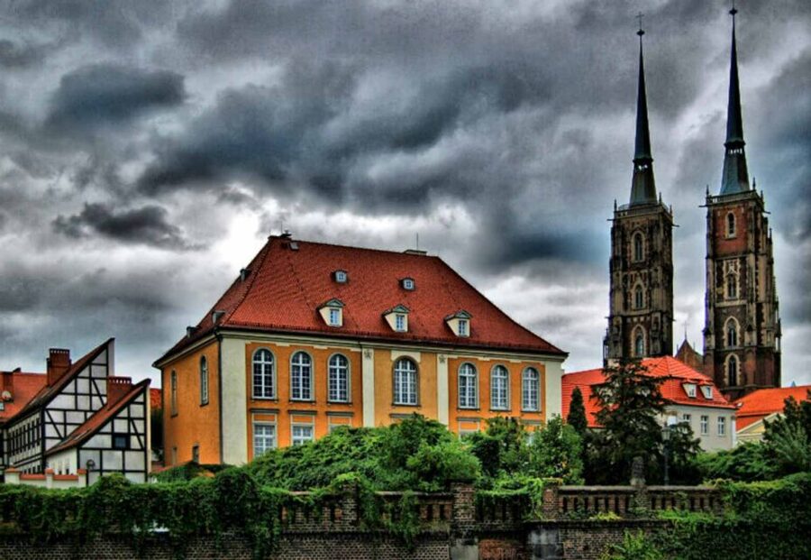 Wroclaw: Secrets of Wroclaw Walking Tour (2 hours) - Key things that make this tour work