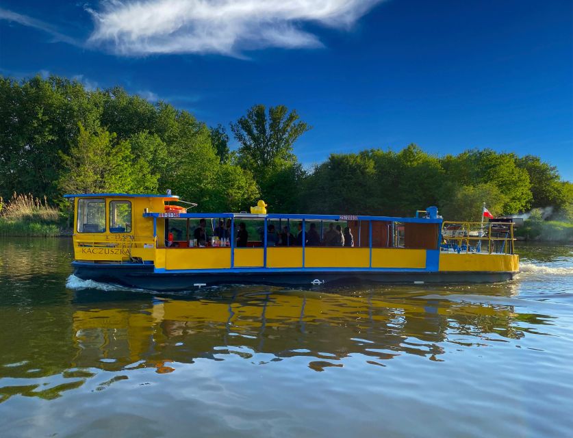 Wroclaw: Ticket for Old Town Boat Cruise - Onboard Bar on Select Boats, and Staying Comfortable