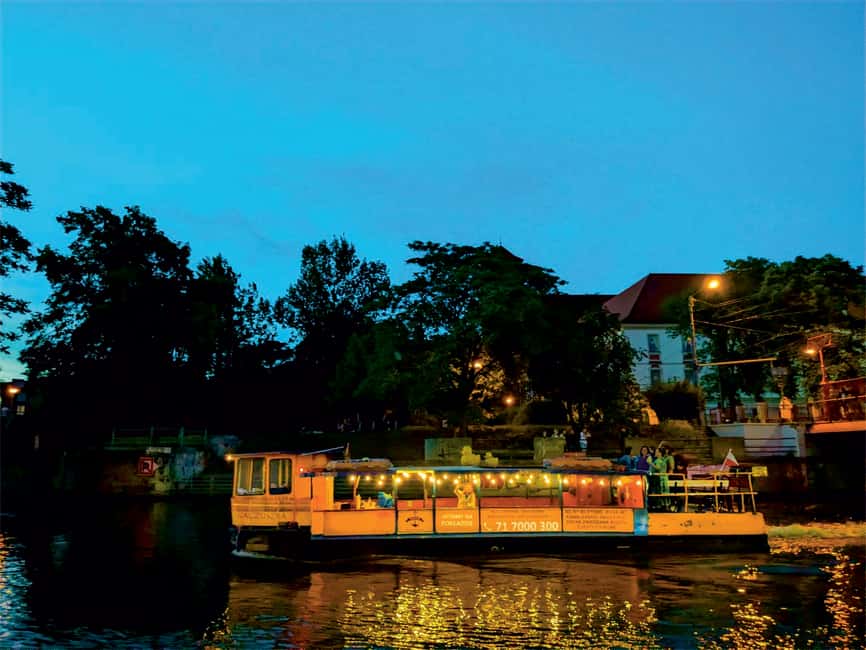 Wroclaw: Ticket for Old Town Christmas Cruise by Heated Ship - Key Points Before You Go