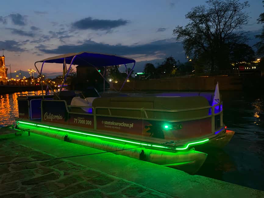 Wroclaw: Ticket for Old Town Christmas Cruise by Heated Ship - Finding The Pier At Grodzka Street, Near Hala Targowa
