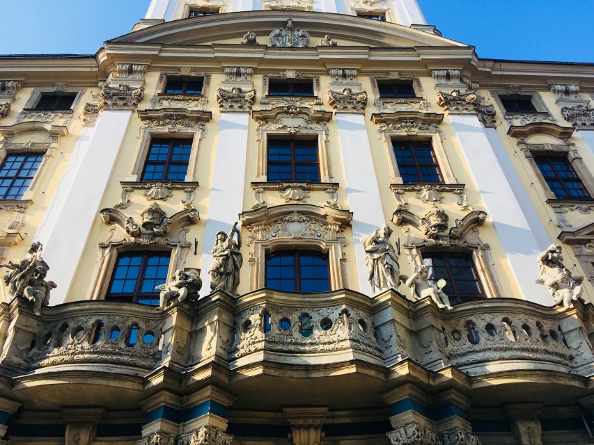 Wrocław University: Tour with Audio Guide & Admission - The audio guide’s story: Austrian legacy, Counter-Reformation, and famous names