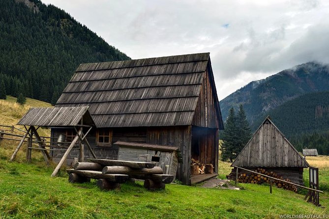 Zakopane & Thermal Springs: Private Tour - Chochołów and the Oscypek connection beyond Zakopane