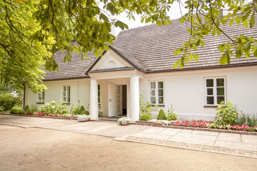 Zelazowa Wola: Frederic Chopin Half-Day Private Tour - Why Zelazowa Wola Is Worth a Half-Day Chopin Stop